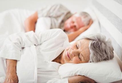 Chọn Đệm Cho Người Lớn Tuổi - Giấc Ngủ Ngon Cho Sức Khỏe Vàng